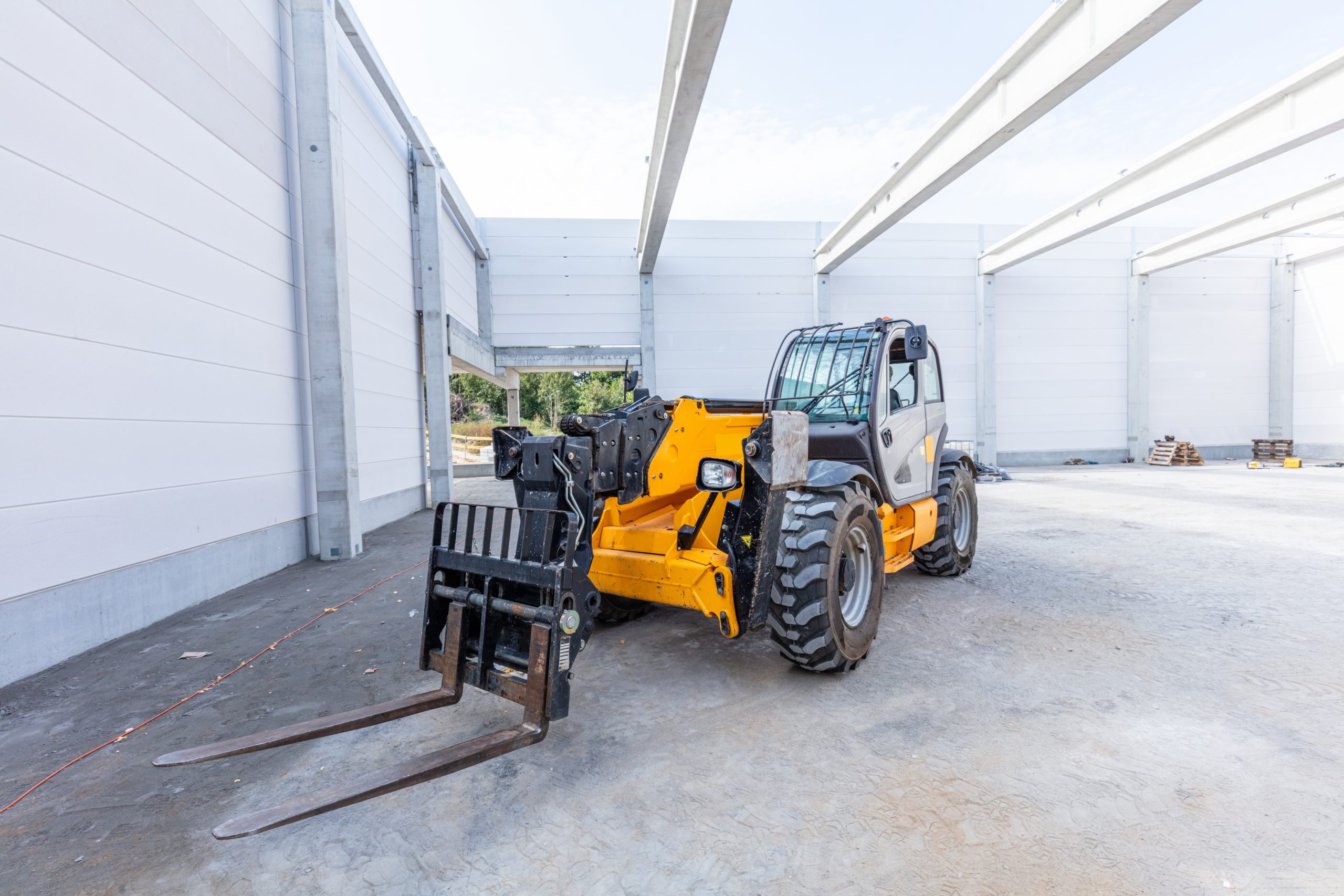 Industrial,Warehouse,Construction.,Rotating,Telehandler,Vehicle.,Building,A,New,Hall